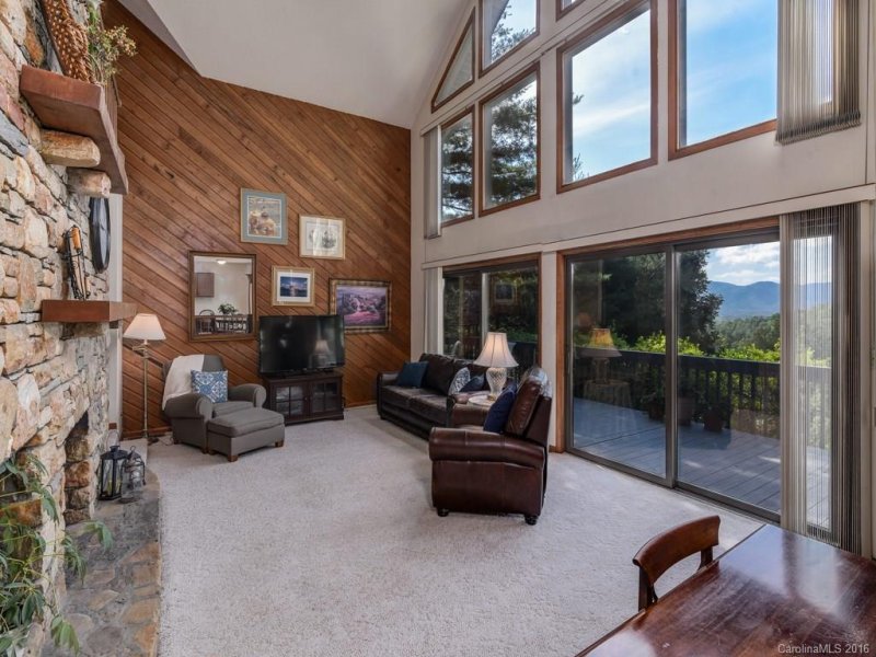 Property image 4 at 37 Mark Twain Road, Asheville, NC 28805