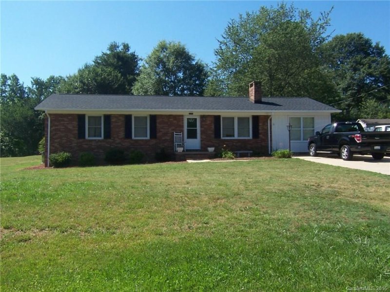1183 Scenic Drive