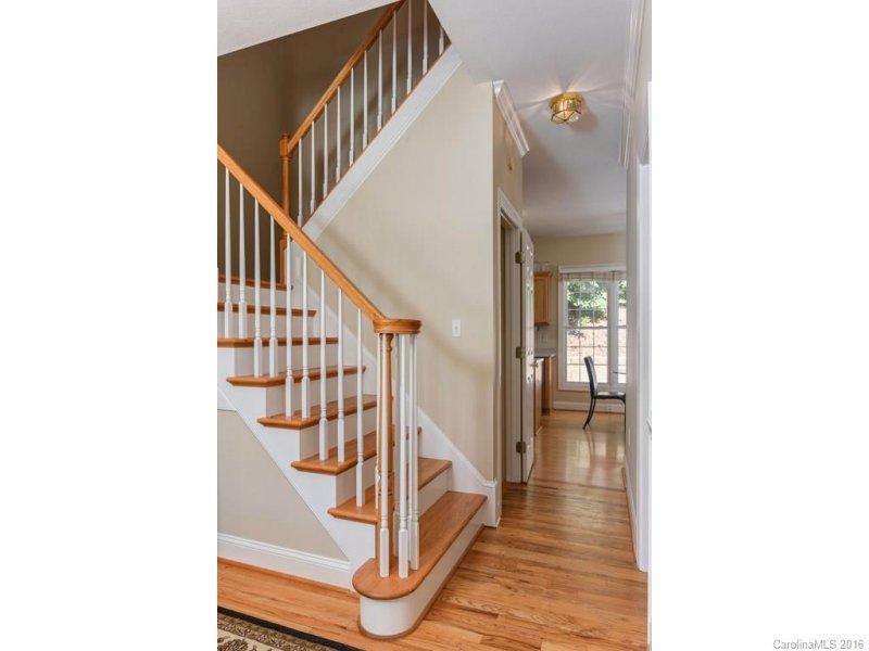 Property image 2 at 36 Weston Heights Drive, Asheville, NC 28803