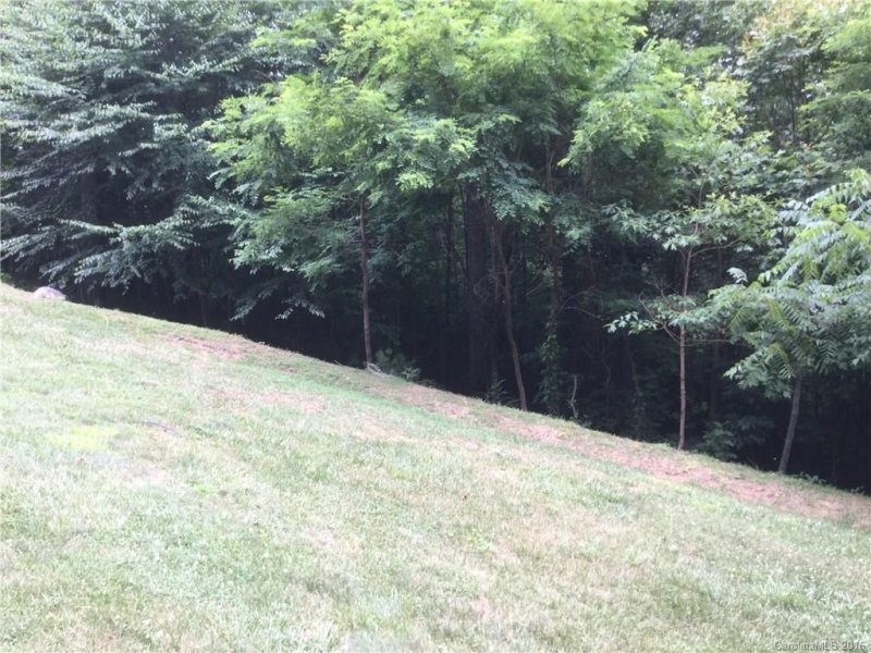 Property image 4 at 324 Solomon Circle, Hendersonville, NC 28739