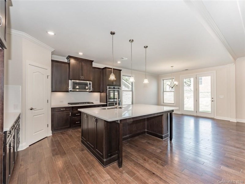 Property image 3 at 8712 Armstrong Park Drive, Charlotte, NC 28277