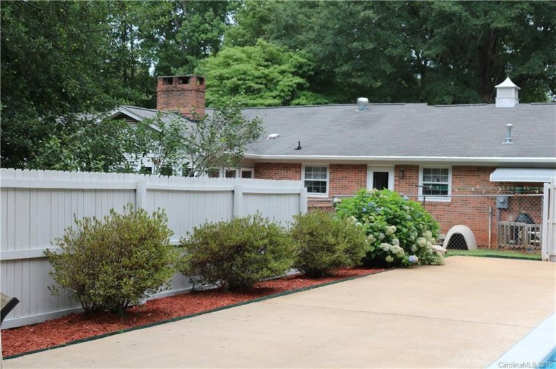 Property image 3 at 1869 Berrywood Lane, Clover, SC 29710