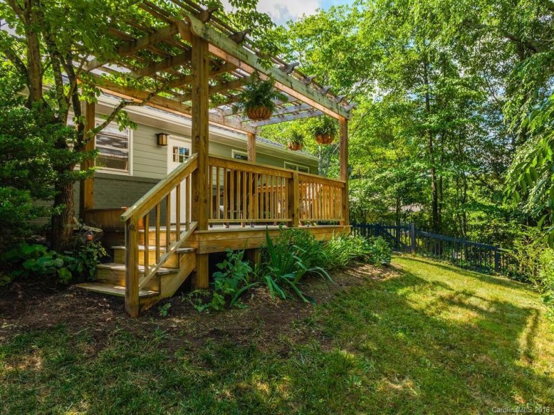 Property image 5 at 18 Pinehurst Road, Asheville, NC 28805