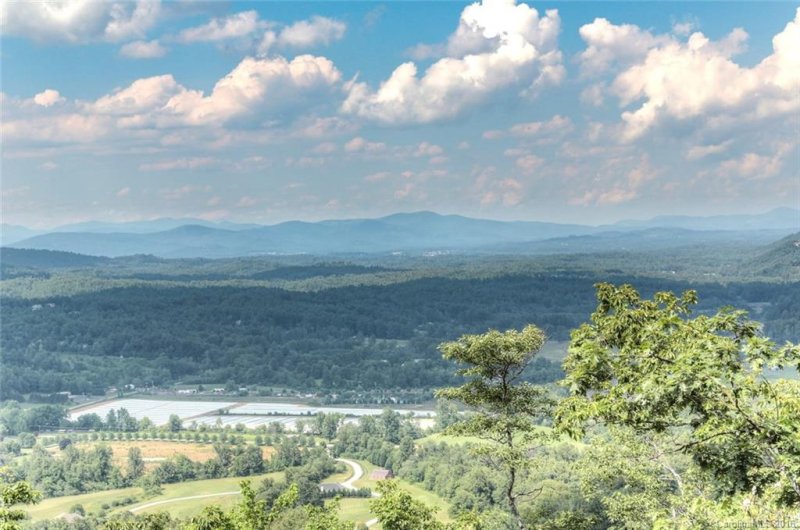 Property image 3 at 167 Old Still Road, Hendersonville, NC 28739