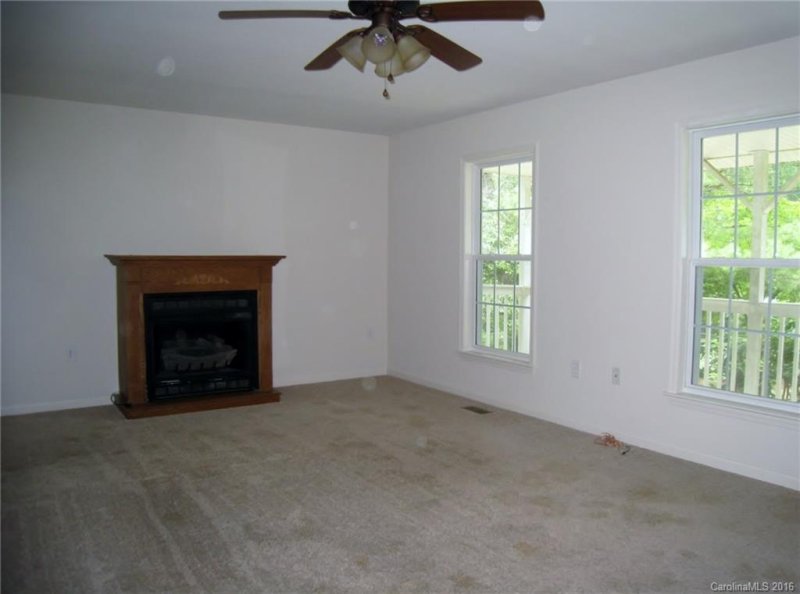 Property image 3 at 1 Bartlett Mountain Road, Asheville, NC 28805