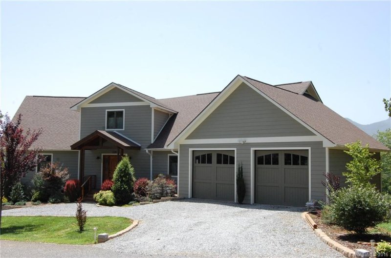 Property image 2 at 228 Easy Street, Lake Lure, NC 28746