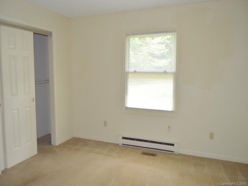 Property image 5 at 320 Comet Drive, Hendersonville, NC 28791