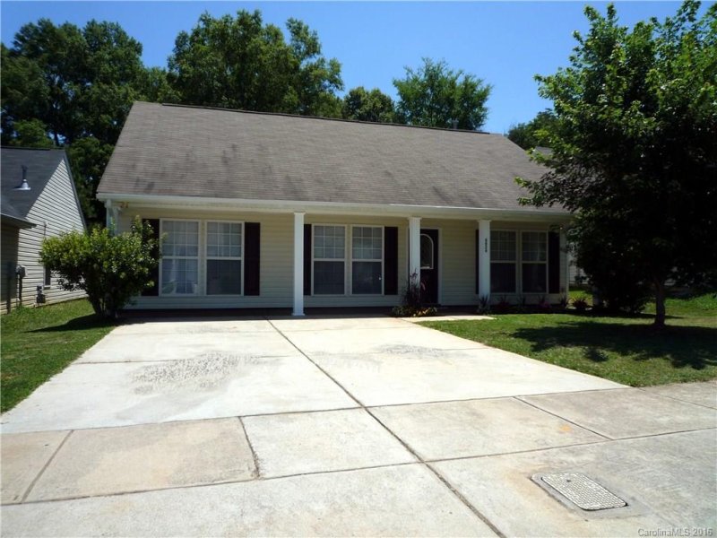 Property image 2 at 6824 Parkers Crossing Drive, Charlotte, NC 28215