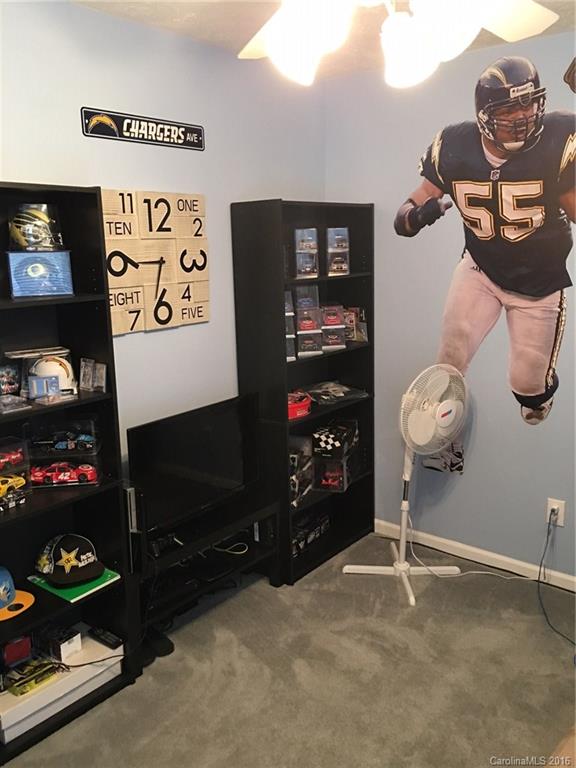 Property image 2 at 5042 Gateway Drive, Claremont, NC 28610