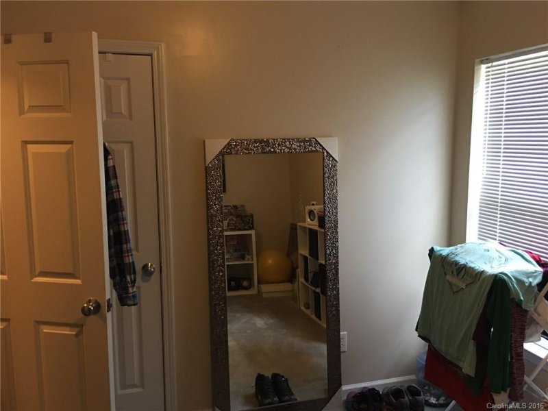 Property image 4 at 5042 Gateway Drive, Claremont, NC 28610