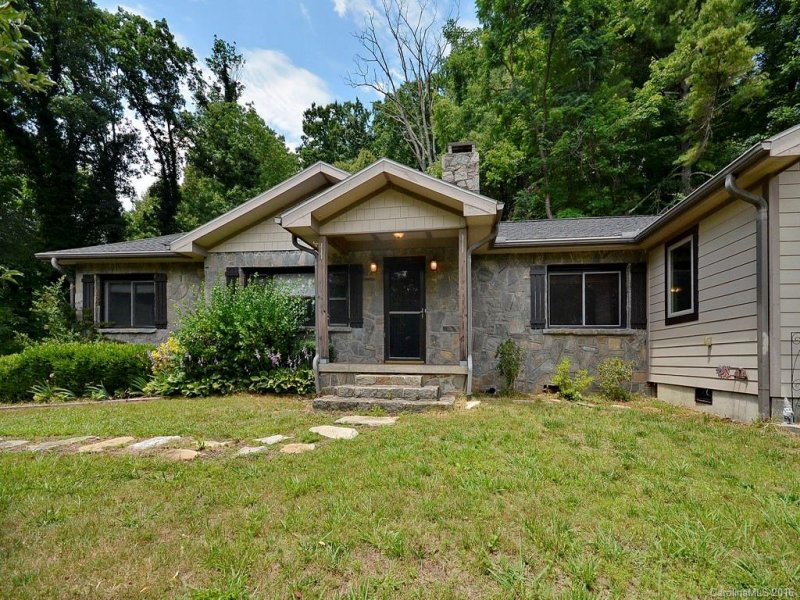 Property image 2 at 792 Ransier Drive, Hendersonville, NC 28739