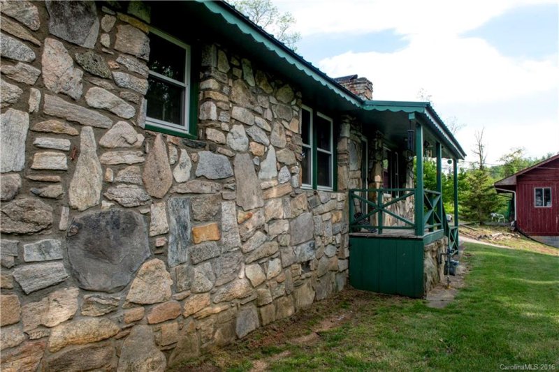 Property image 2 at 437 Weaverville Road, Asheville, NC 28804