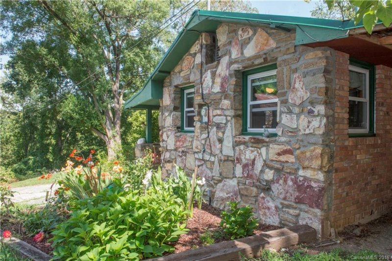 Property image 4 at 437 Weaverville Road, Asheville, NC 28804