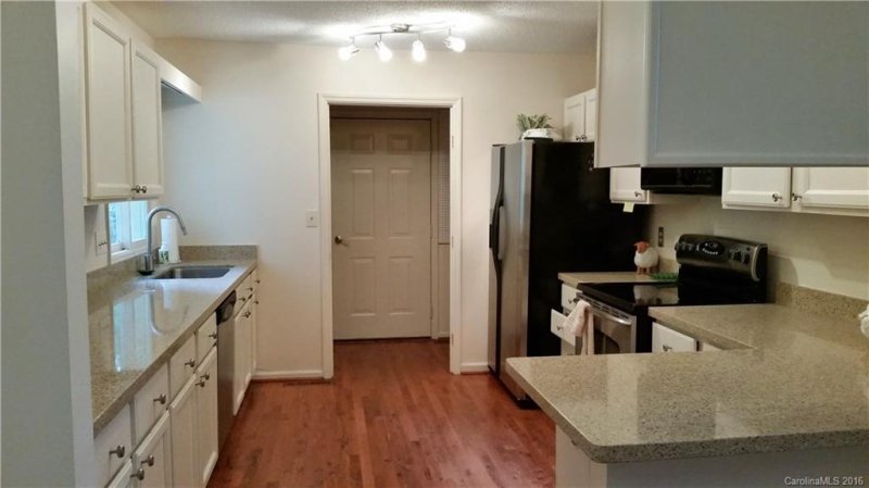 Property image 2 at 11 Indian Falls Road, Asheville, NC 28803