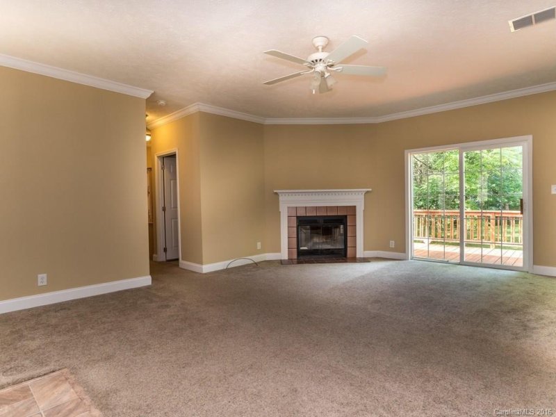 Property image 5 at 60 Apple Meadow Court, Hendersonville, NC 28739