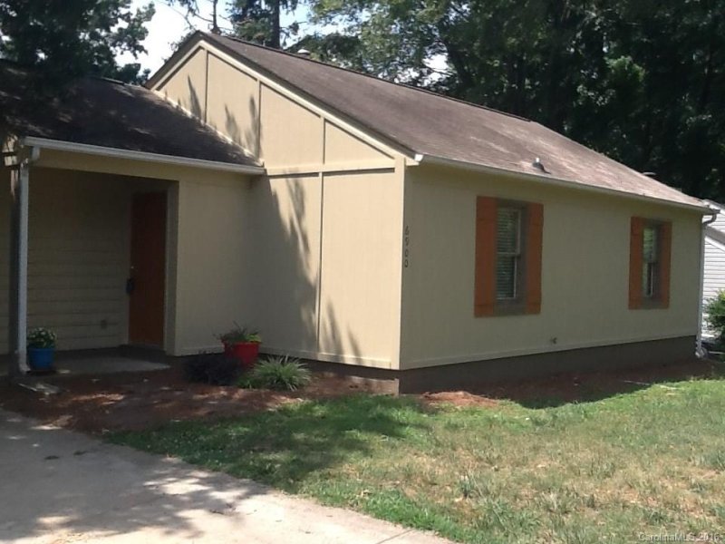 Property image 2 at 6900 Delta Lake Drive, Charlotte, NC 28215