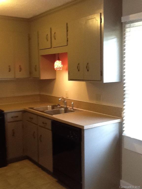 Property image 3 at 6900 Delta Lake Drive, Charlotte, NC 28215