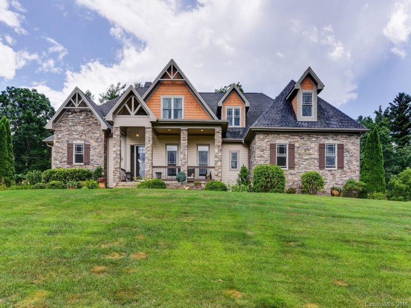 76 King Heights Drive