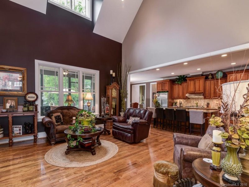 Property image 5 at 76 King Heights Drive, Fletcher, NC 28732