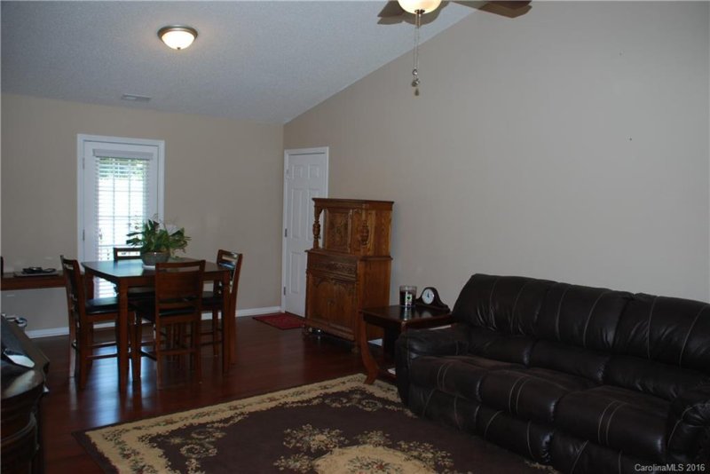 Property image 4 at 4906 Gateway Drive, Claremont, NC 28610