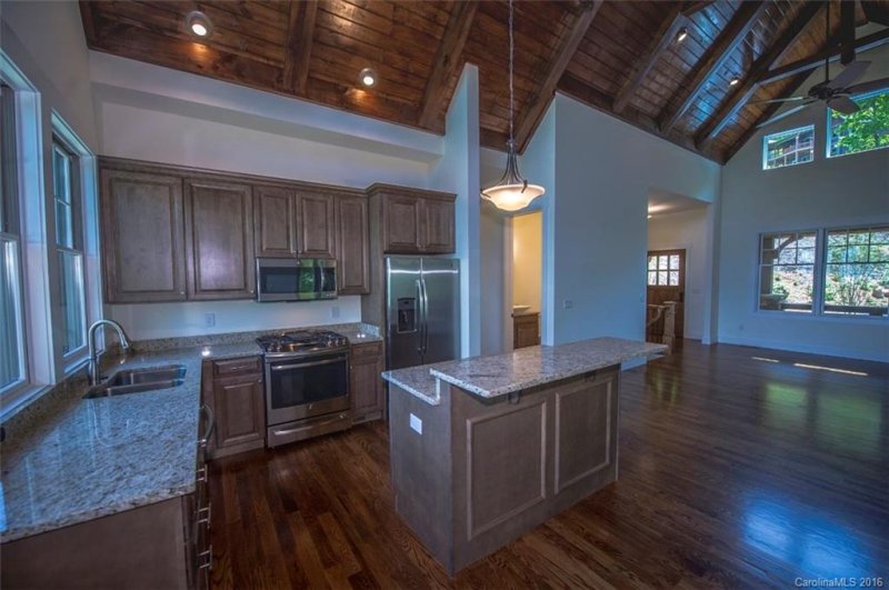 Property image 5 at 28 Cavendish Lane, Waynesville, NC 28786