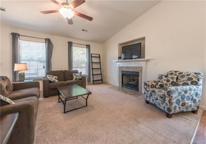 Property image 2 at 391 Lone Tree Lane, Clover, SC 29710