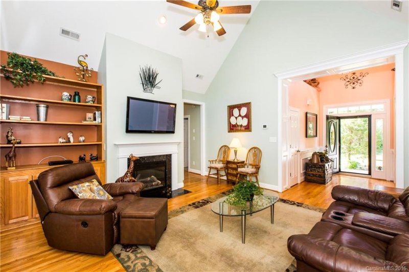 Property image 4 at 2014 Sunswept Lane, York, SC 29745