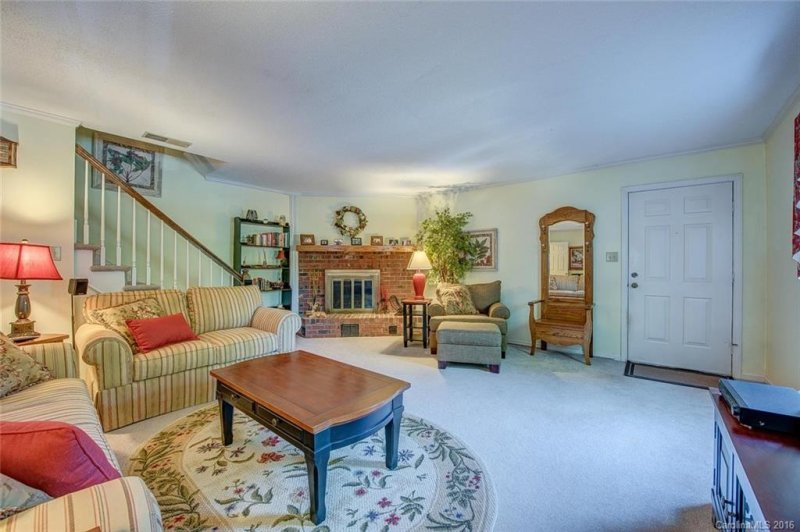 Property image 4 at 811 Jamestown Drive, Gastonia, NC 28056