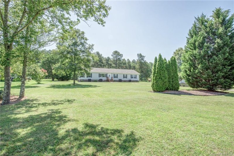 Property image 2 at 125 Castle Court, Kings Mountain, NC 28086