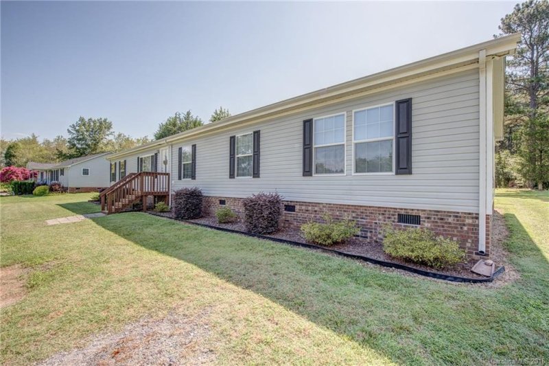 Property image 3 at 125 Castle Court, Kings Mountain, NC 28086