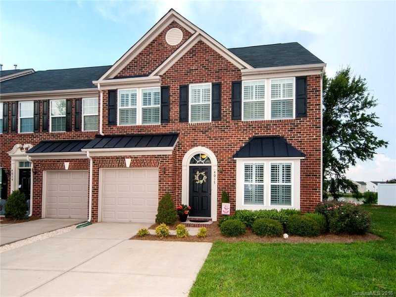 4017 Fenworth Court