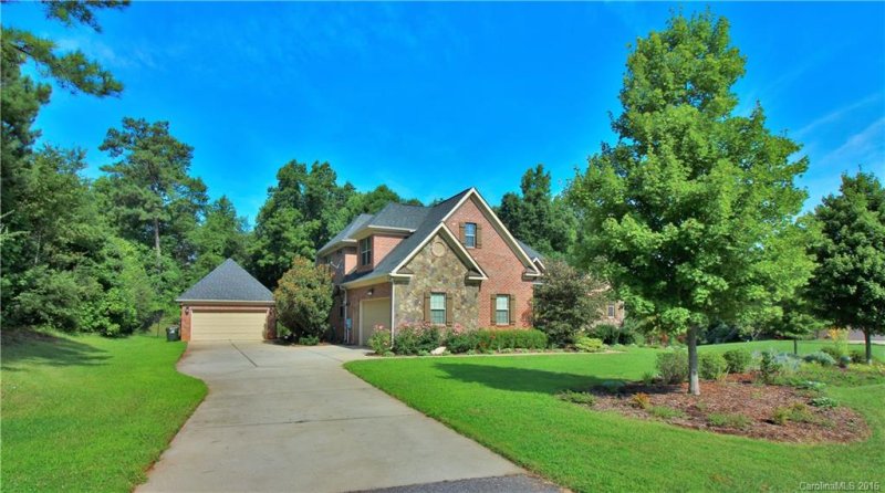 Property image 2 at 569 Morning Glory Court, Clover, SC 29710