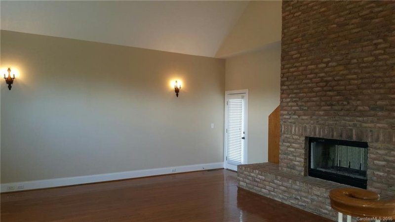 Property image 2 at 137 Wildwood Cove Drive, Mooresville, NC 28117