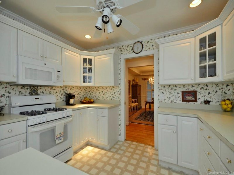 Property image 5 at 16 Creekside Way, Asheville, NC 28804