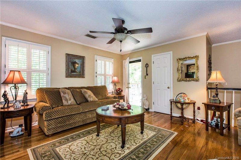 Property image 5 at 801 Cornwallis Avenue, Gastonia, NC 28056