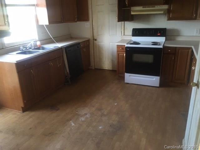 Property image 2 at 1736 Redberry Lane, Conover, NC 28613