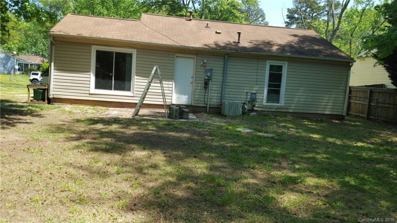 Property image 2 at 6834 Ridge Court, Charlotte, NC 28215