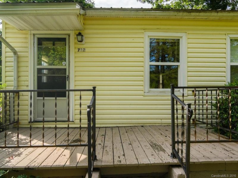 Property image 2 at 712 Center Street, Asheville, NC 28803