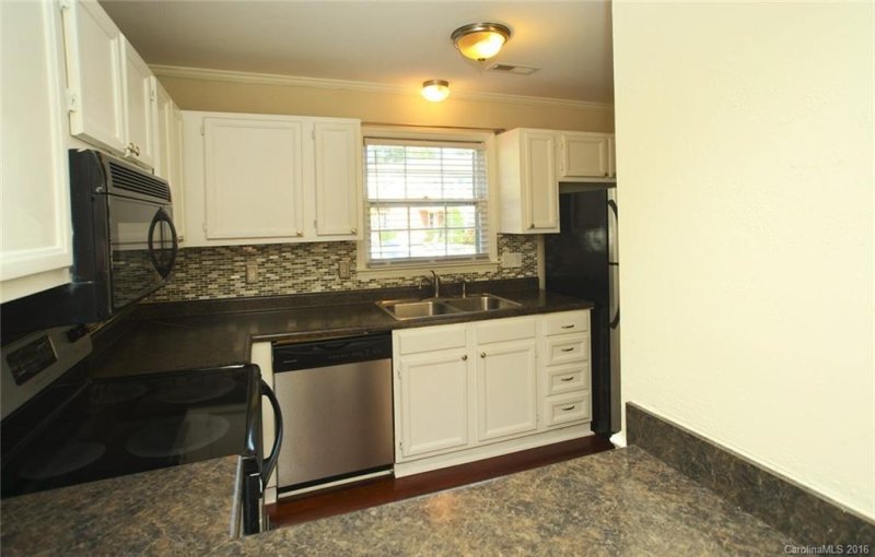 Property image 4 at 10817 Winterbourne Court, Charlotte, NC 28277