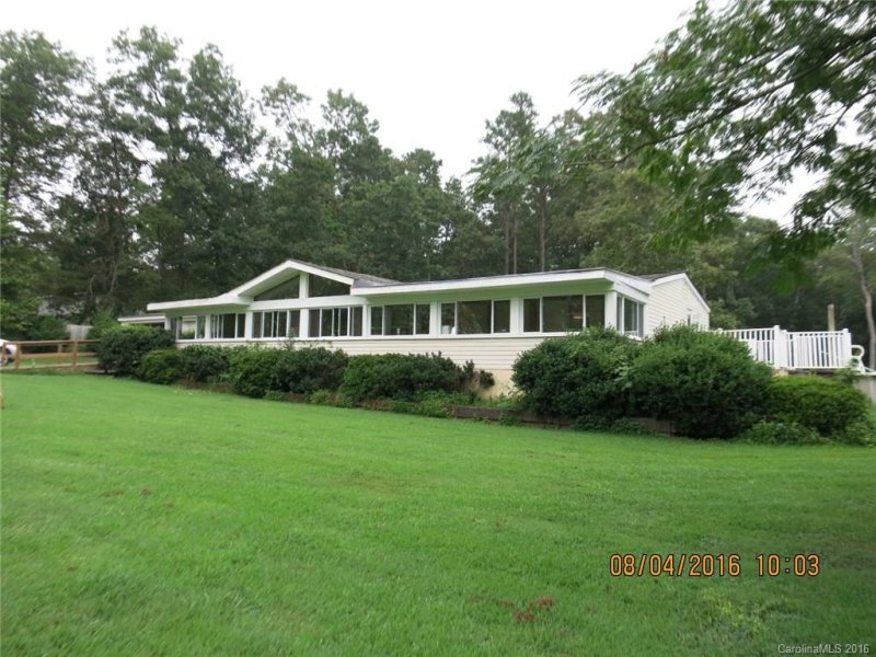 2746 Orangewood Lane