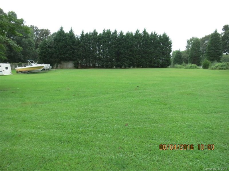 Property image 2 at 2746 Orangewood Lane, Newton, NC 28658