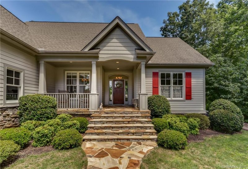 Property image 2 at 273 Stable Gate Drive, Campobello, SC 29322