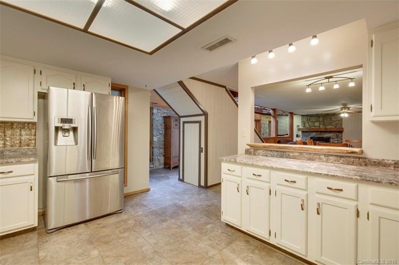 Property image 3 at 1500 Kentwood Lane, Pisgah Forest, NC 28768