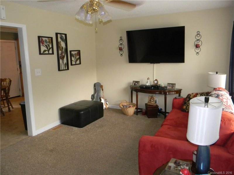 Property image 4 at 1533 Moore Drive, Gastonia, NC 28054