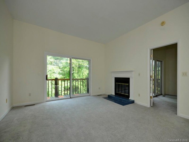 Property image 3 at 500 Windswept Drive, Asheville, NC 28801