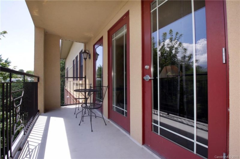 Property image 2 at 475 Church Street, Hendersonville, NC 28792