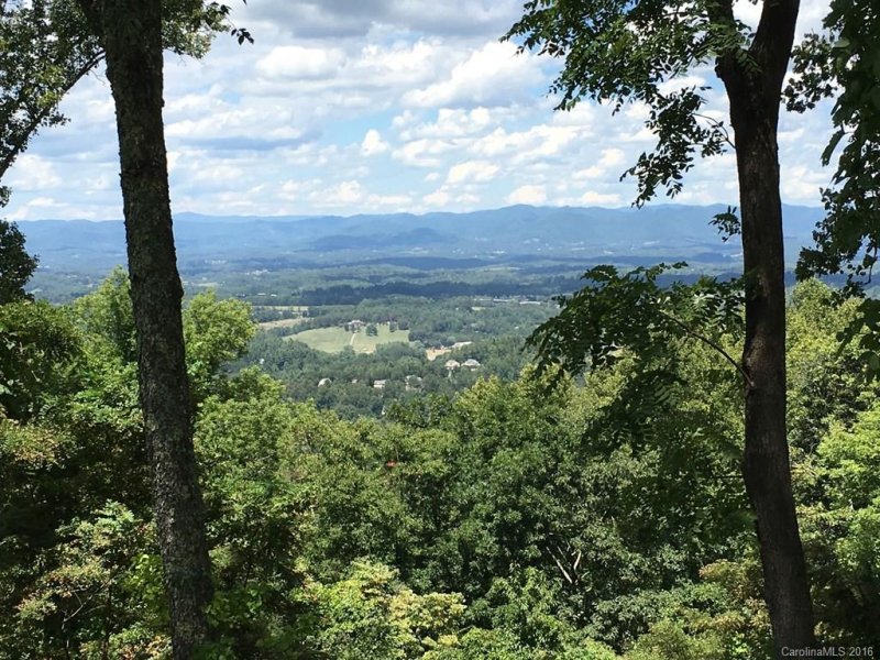 Property image 2 at 12 Longstreet Court, Weaverville, NC 28787