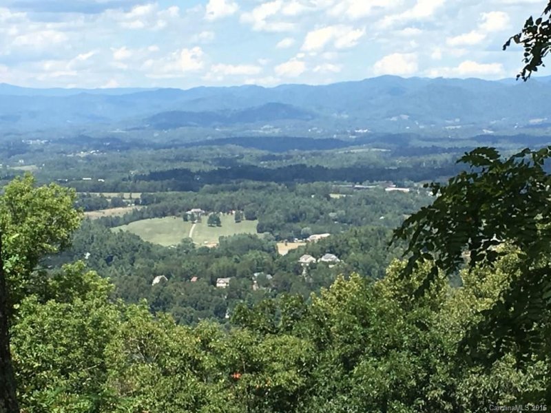 Property image 5 at 12 Longstreet Court, Weaverville, NC 28787