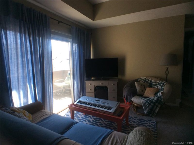 Property image 3 at 1109 E Morehead Street, Charlotte, NC 28204