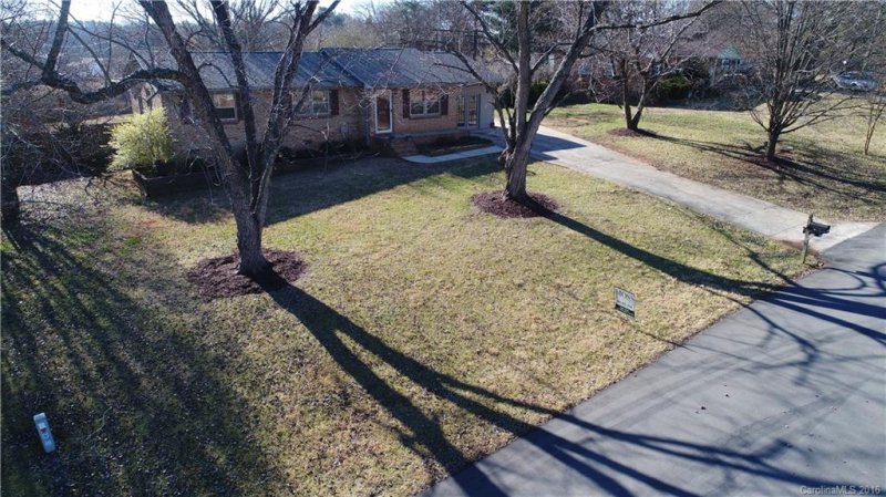 Property image 3 at 409 Donna Avenue, Gastonia, NC 28052